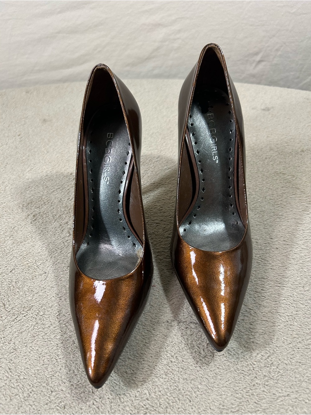 BCBGirls Womens 5.5B Bronze Brown Patent Pointed Toe Pumps Stiletto Heels - Picture 2 of 9